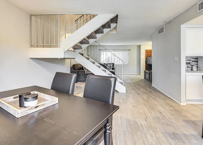 Holiday home Pet-friendly Unit, 1 Mi To Old Town Scottsdale! *