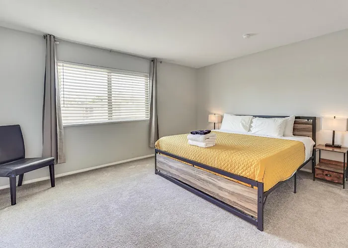 Pet-friendly Unit, 1 Mi To Old Town Scottsdale! Holiday home