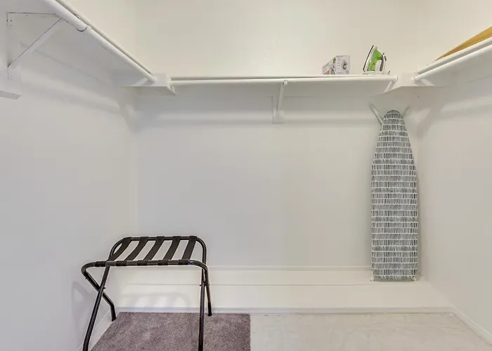 Pet-friendly Unit, 1 Mi To Old Town Scottsdale! *