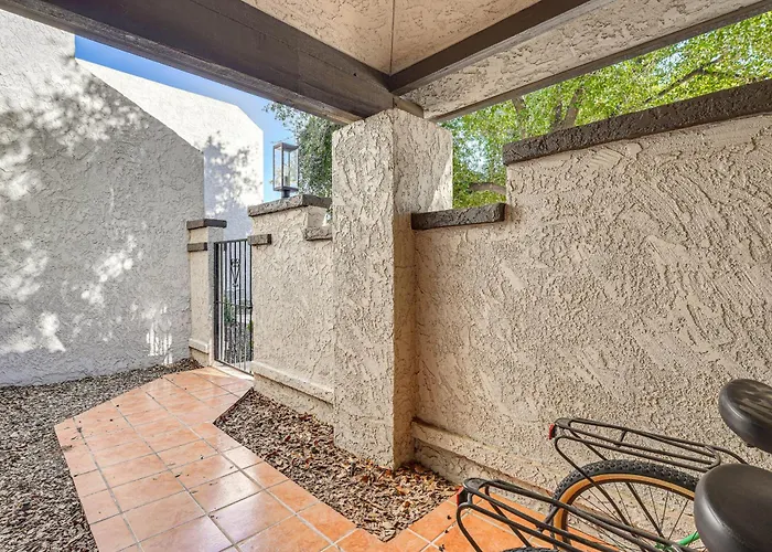 Pet-friendly Unit, 1 Mi To Old Town Scottsdale!