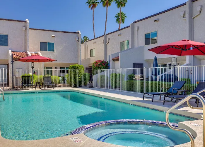 Pet-friendly Unit, 1 Mi To Old Town Scottsdale! Holiday home *